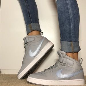 Women’s Nike shoes